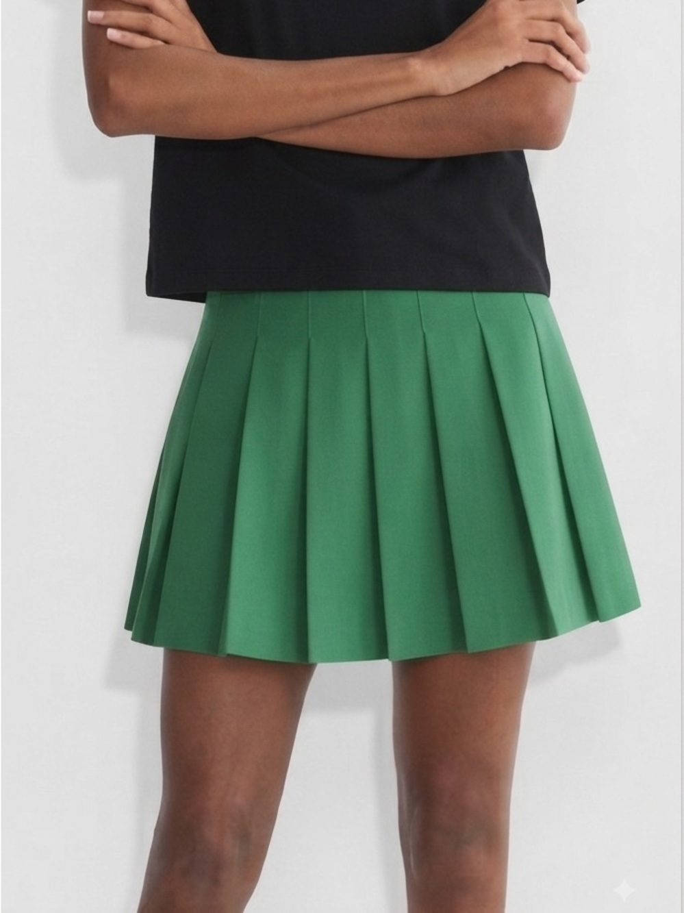 NWT Aritzia Sun-dee Sz 00 Olive Green Pleated Academia Preppy Mini Skirt